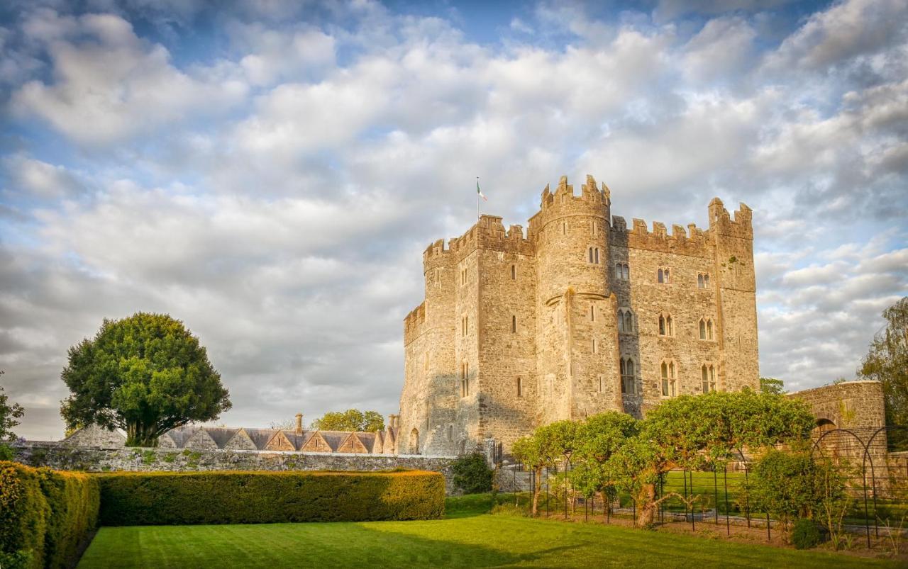 Kilkea Castle Hotel Екстериор снимка