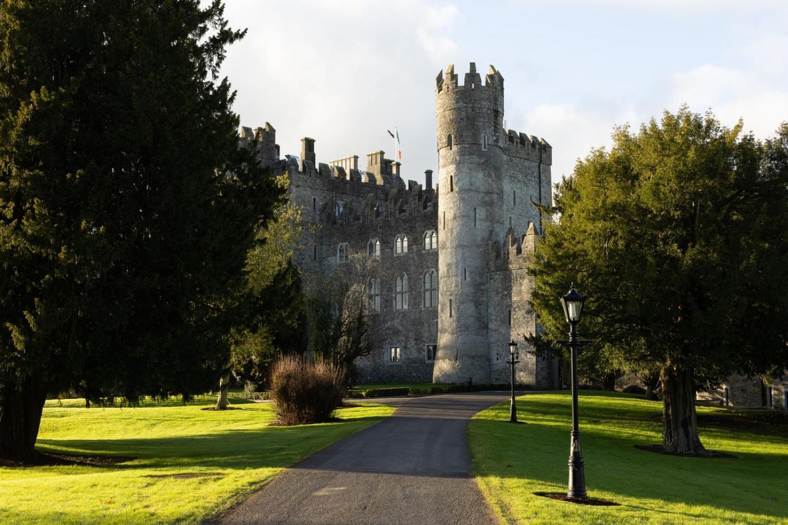 Kilkea Castle Hotel Екстериор снимка