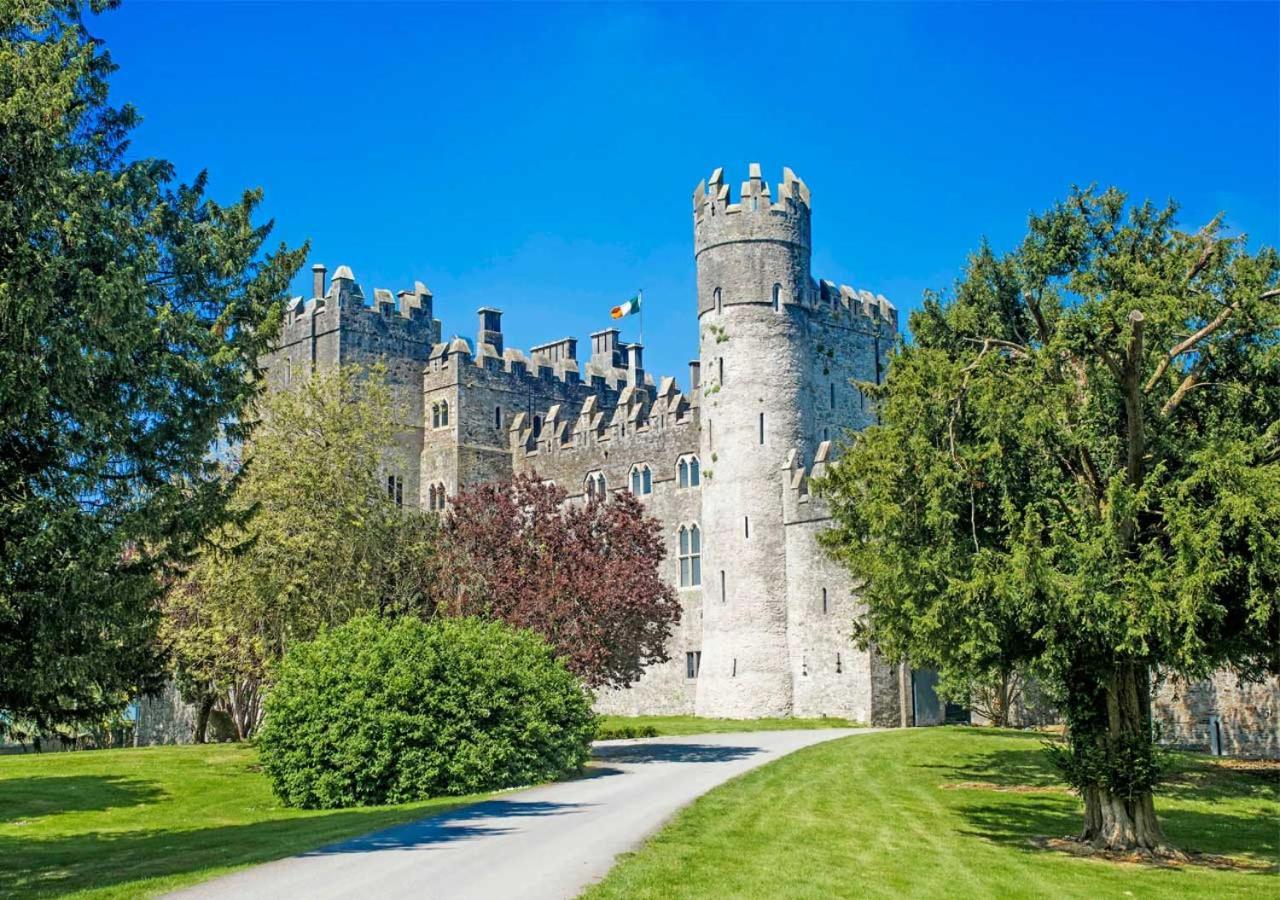 Kilkea Castle Hotel Екстериор снимка